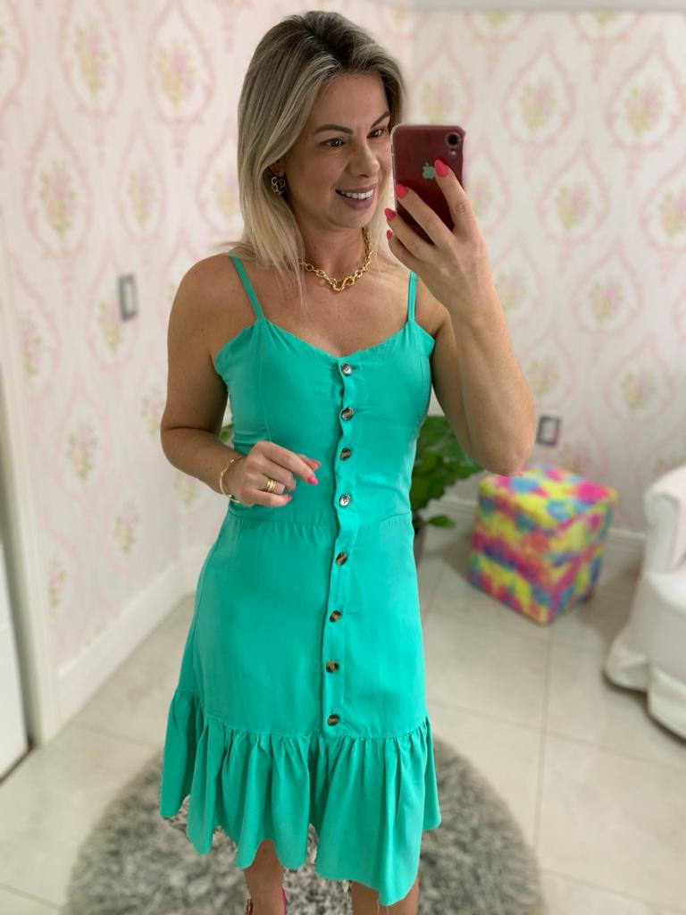 vestido de viscose com botão na frente