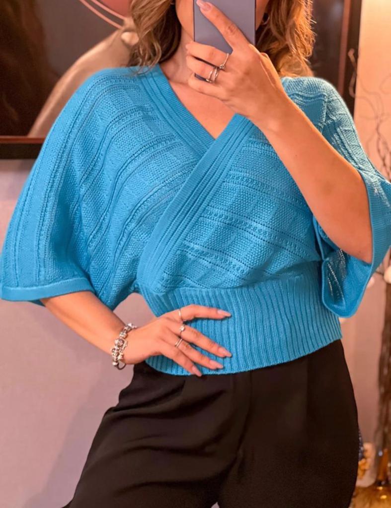 Blusa tricot azul coleção aqui na Ewa