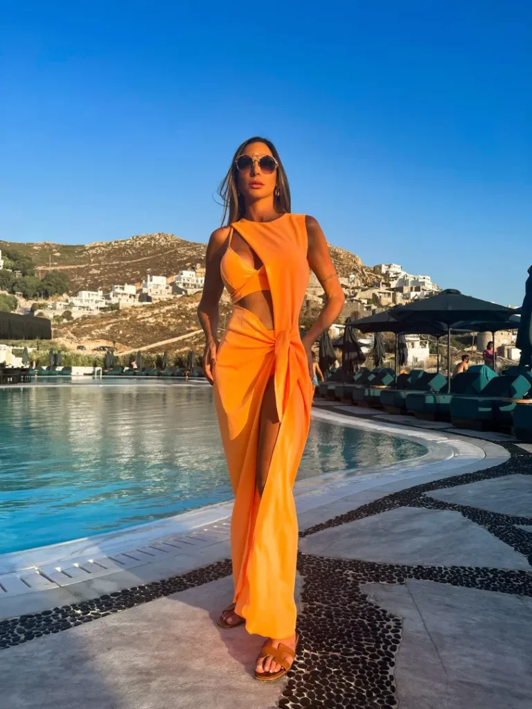 ROUPAS E MODA FEMININA