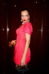Vestido de Flor Vermelho - Image 2