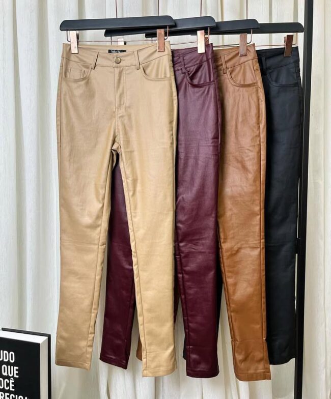 Calça Resinada Marrom