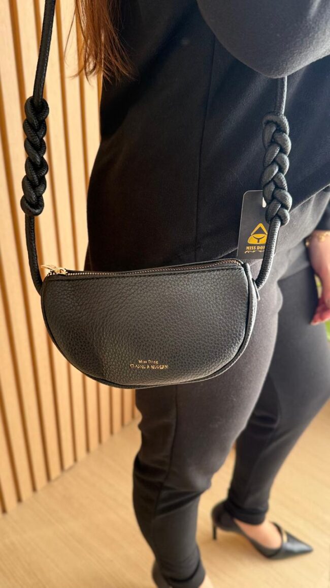 Bolsa Preta Trançada Feminina