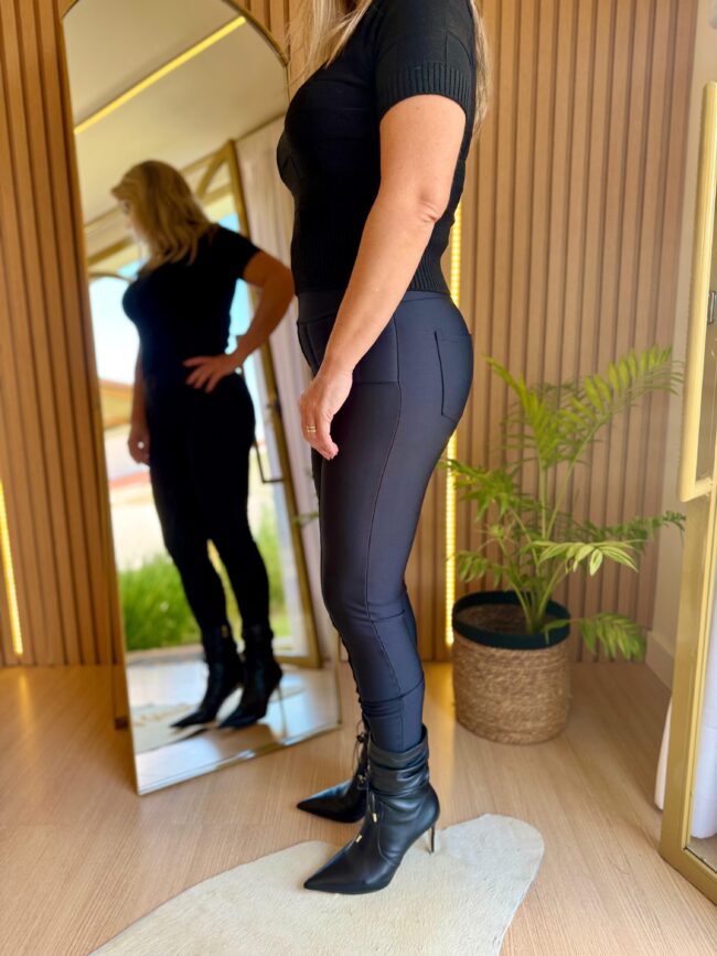 Calça de Montaria Feminina Preta - Image 3