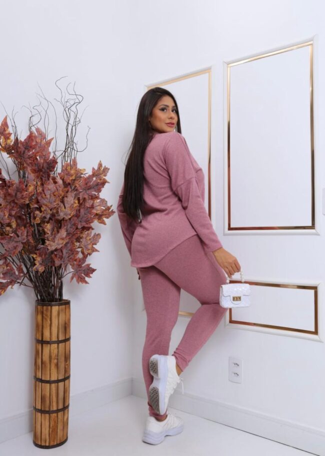 Conjunto de moletom feminino Carolina Rosa - Image 2