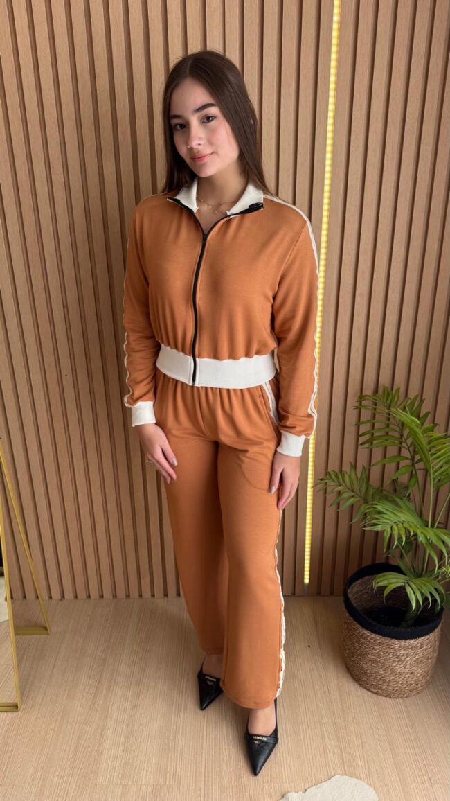 Conjunto de moletom feminino Caramelo