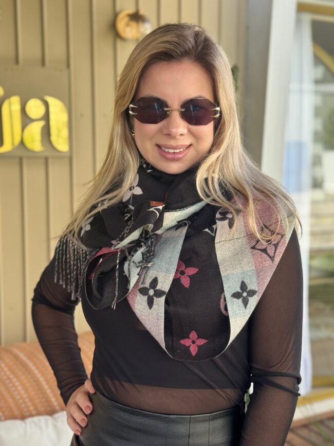 Echarpe Feminina Preta Louis Vuitton 