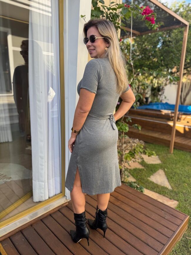 Vestido Transpassado Cinza Feminino - Image 3
