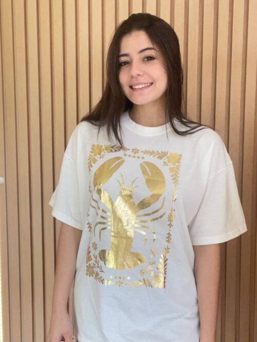 Camiseta Oversized com Estampa Metalizada de Lagosta